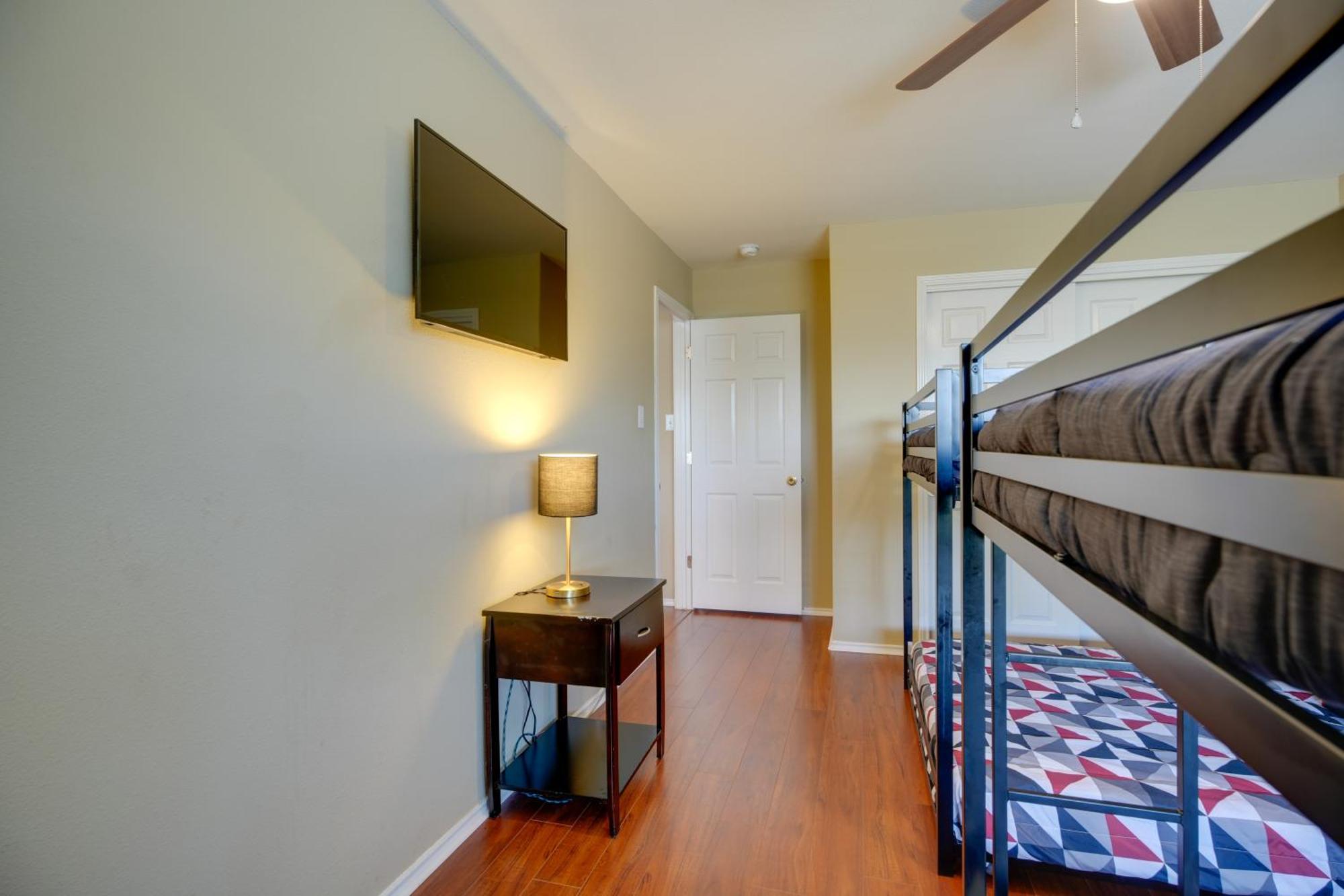 San Antonio Home With Pool Access Near Lackland Afb Eksteriør billede