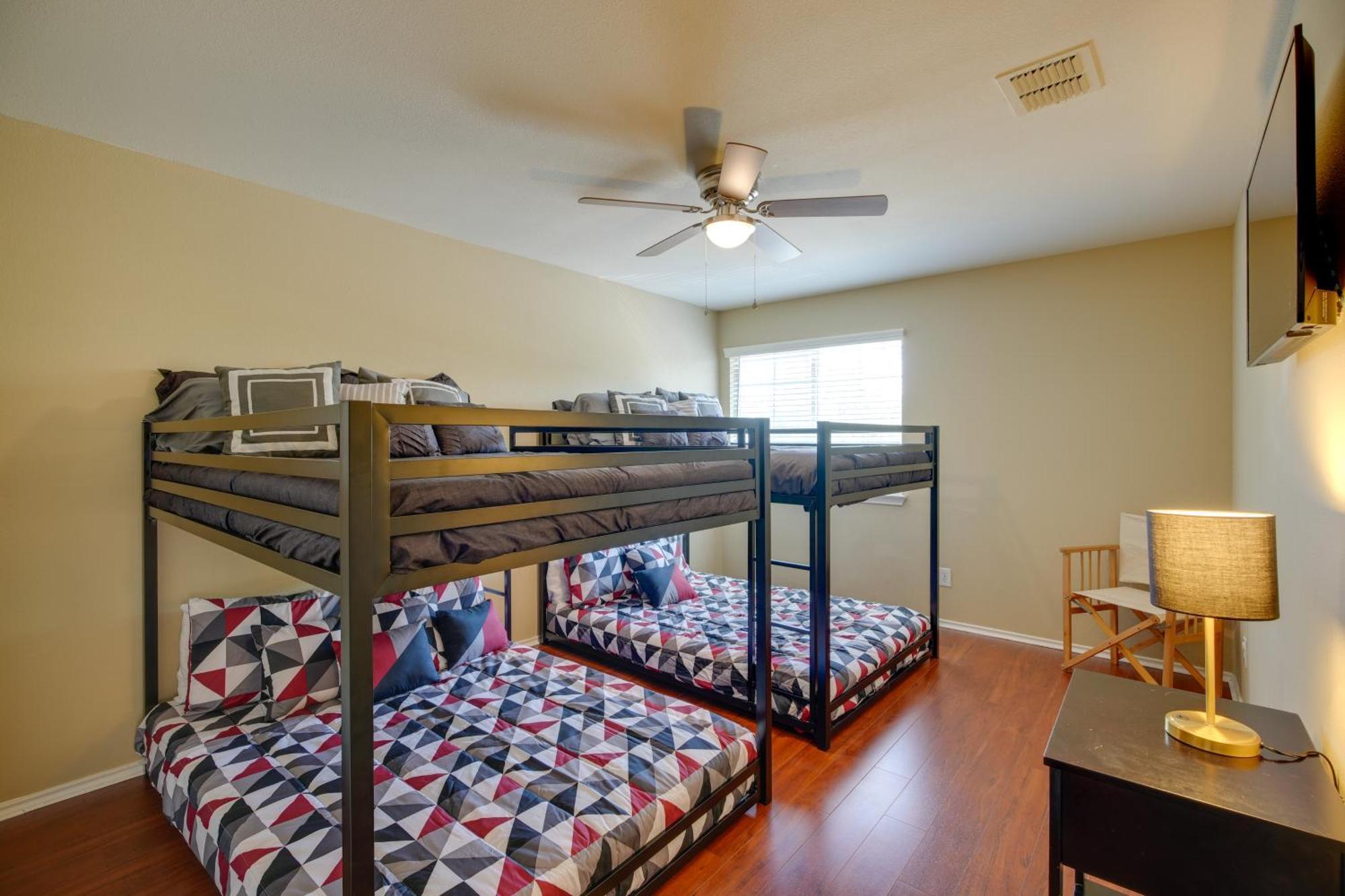 San Antonio Home With Pool Access Near Lackland Afb Eksteriør billede