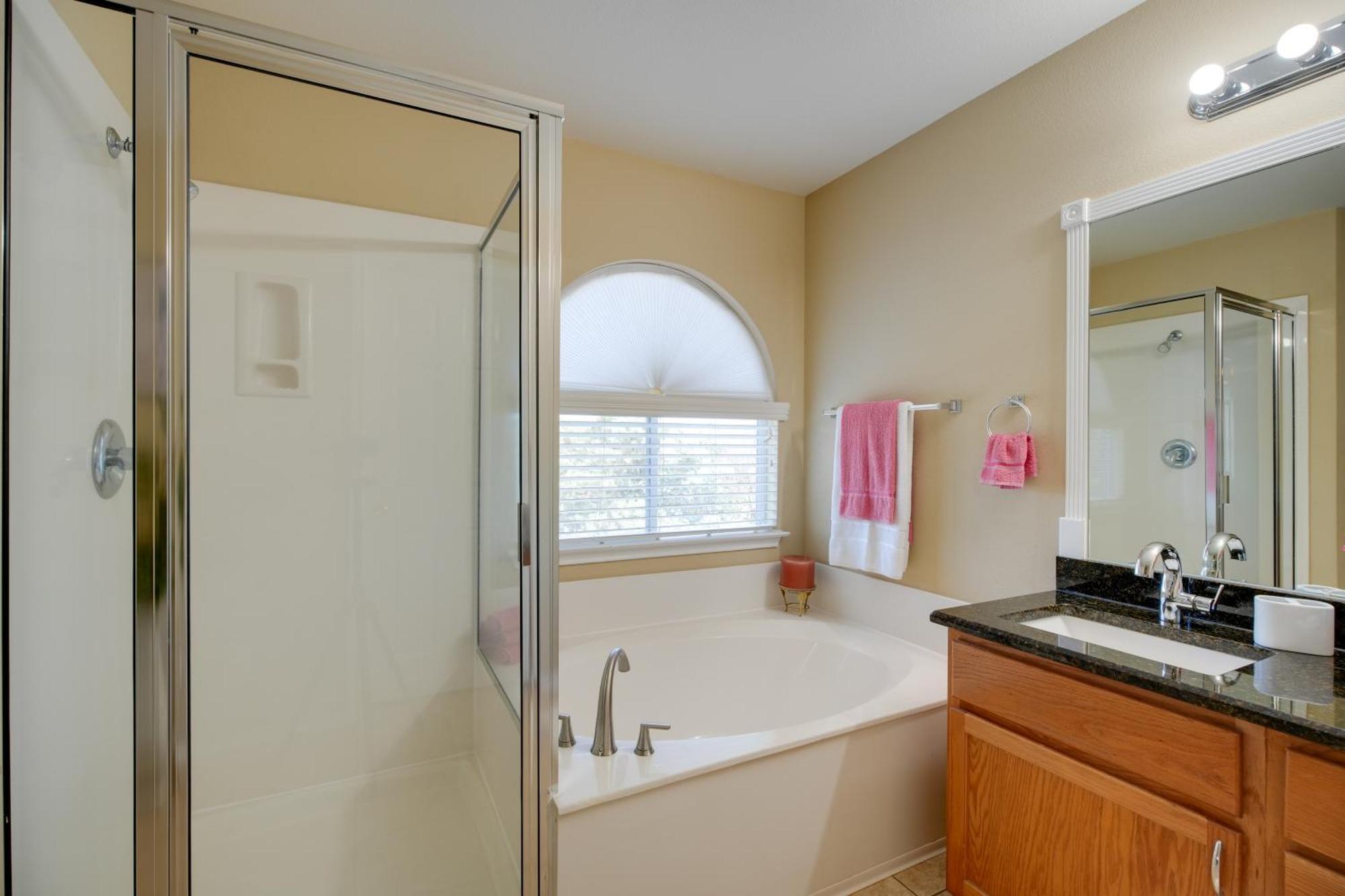 San Antonio Home With Pool Access Near Lackland Afb Eksteriør billede
